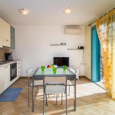 Lanza Gedici With Pool * Poreč
